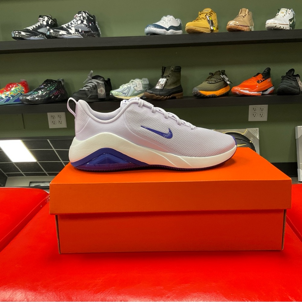 NIKE AIR ZOOM BELLA 7 SZ 8W NEW